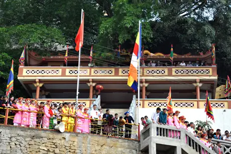 Xín Mần Tổ Chức Lễ Đúc Chuông Đền Thần Hoàng - Báo Hà Giang ...