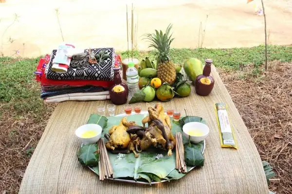 Lễ Cúng Giỗ Đầu Ngoài Mộ: Những Điều Cần Biết Cho Gia Đình