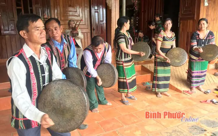 Ðộc Đáo Lễ Hội Cúng Lúa Của Người M'nông - Binh Phuoc, Tin Tuc ...
