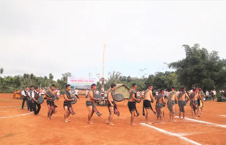 Sản Văn Hóa - Bảo Lâm: Tái Hiện Lễ Mừng Lúa Mới Của Dân Tộc Mạ