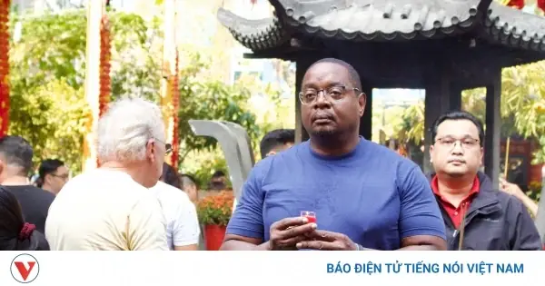 “biển Người” Chen Chân Dâng Lễ Ngày Vía Ngọc Hoàng Tại Tp.hcm