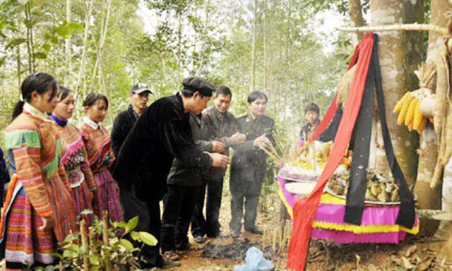 Lễ Cúng Rừng Của Người Mông Si Ma Cai Được Công Nhận Là Di Sản ...