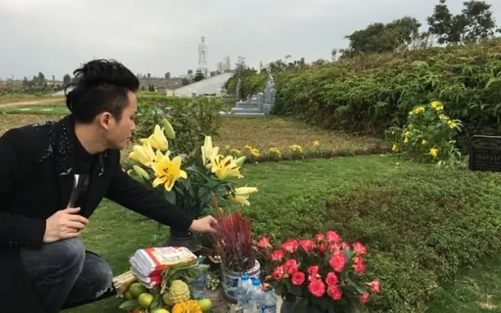 Cẩm Nang Toàn Tập Về Lễ Cúng Tạ Mộ: Ý Nghĩa, Nghi Thức Chuẩn Xác Và Bài Văn Khấn