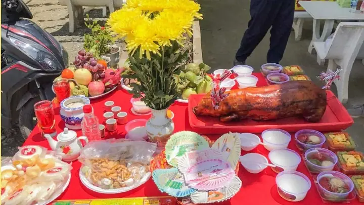 Lễ Cúng Thần Linh Rằm Tháng 7: Ý Nghĩa, Văn Khấn Và Bài Trí Chuẩn Nhất