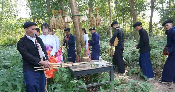 Tái Hiện Lễ Cúng Thần Rừng Đầu Nguồn Của Đồng Bào Dân Tộc Mông ...
