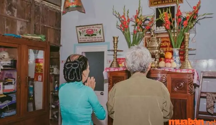 Cẩm Nang Trọn Gói: Lễ Cúng Thay Bàn Thờ Mới Chuẩn Phong Thủy Và Những Điều Kiêng Kỵ Cần Nhớ