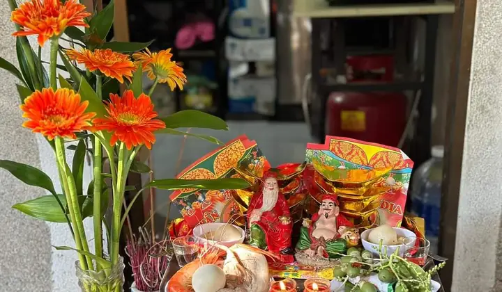 Cẩm Nang Trọn Vẹn Về Lễ Cúng Trời Đất Mùng 5: Ý Nghĩa, Vật Phẩm Và Nghi Thức Chuẩn Xác