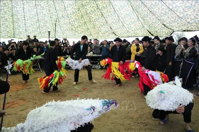 Độc Đáo Lễ Cúng Rừng Của Dân Tộc Nùng Ở Hà Giang | Báo Ảnh Dân ...