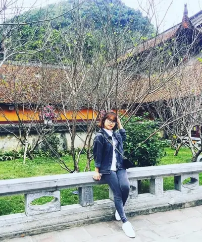 Lễ Hội Chùa Hương Thờ Cúng Ai? Ý Nghĩa Và Các Nghi Thức Bạn Cần Biết