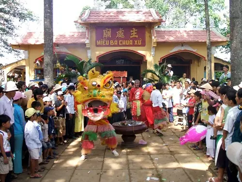 Lễ Hội Cúng Biển Mỹ Long Trà Vinh: Cẩm Nang Toàn Tập Về Di Sản Văn Hóa Phi Vật Thể Quốc Gia