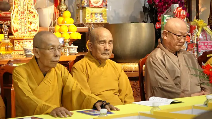 Lễ Sớt Bát Cúng Dường: Ý Nghĩa, Quy Trình Và Những Điều Phật Tử Cần Biết