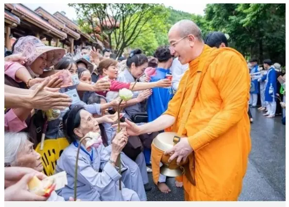 Thượng Tọa Thích Nhật Từ: "cúng Dường Như Ở Chùa Ba Vàng Là ...