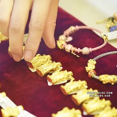 Lễ Vật Cúng Ông Địa Thần Tài Ngày 10 Hàng Tháng: