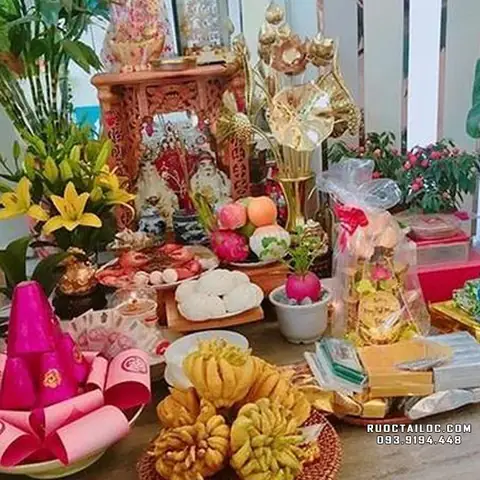 Lễ Vật Cúng Ông Địa Thần Tài Ngày 10 Tháng Giêng