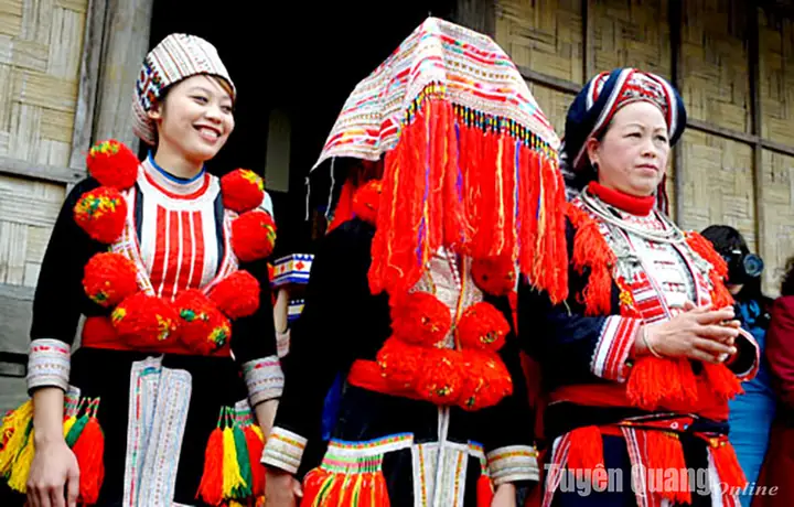 Độc Đáo Lễ Cưới Của Người Dao - Cổng Thông Tin Điện Tử Tỉnh Tuyên ...