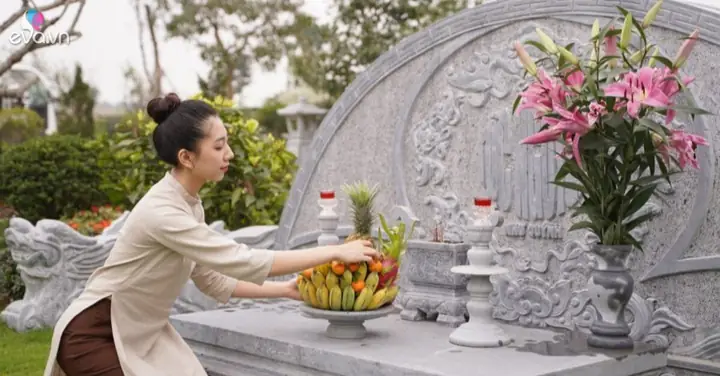 Tại Sao Cuối Năm Đi Tạ Mộ Không Nên Mang Chuối Ra Mộ Thắp Hương ...