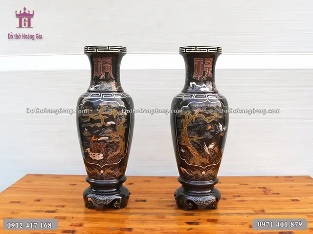 Vậy Có Nên Sử Dụng Lọ Hoa Bằng Đồng Hay Không?