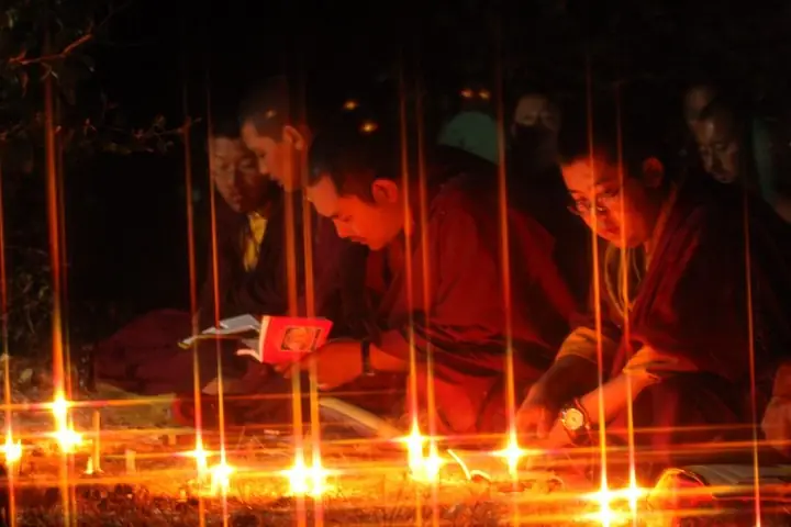 Lợi Ích Của Pháp Cúng Dàng Đèn | Drukpa Việt Nam