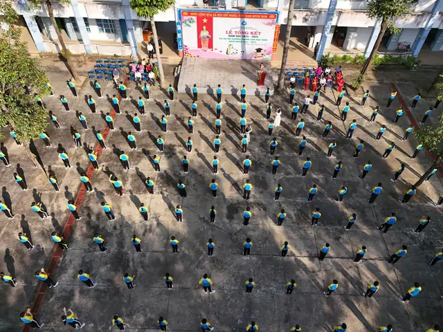 Trường Thcs Và Thpt Nguyễn Huệ Hòa Nhịp Cùng 2 ...