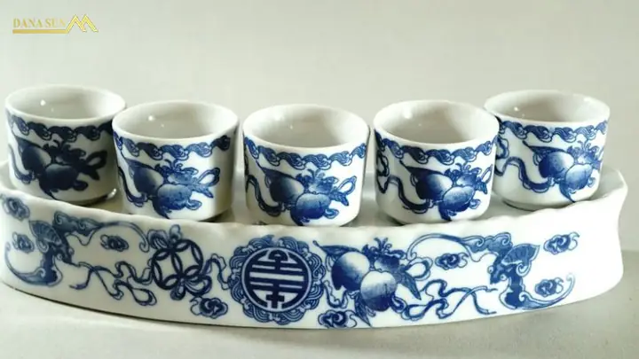 Ly Nước Cúng Ông Địa: Ý Nghĩa, Cách Chọn Và Bài Thơ Khấn Đúng