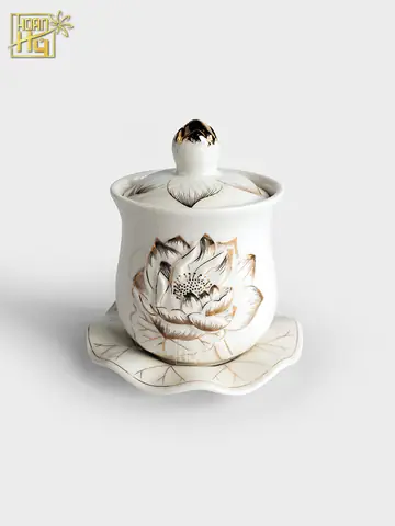 Ly Nước Cúng Phật: Ý Nghĩa, Cách Chọn Và Những Điều Cần Biết