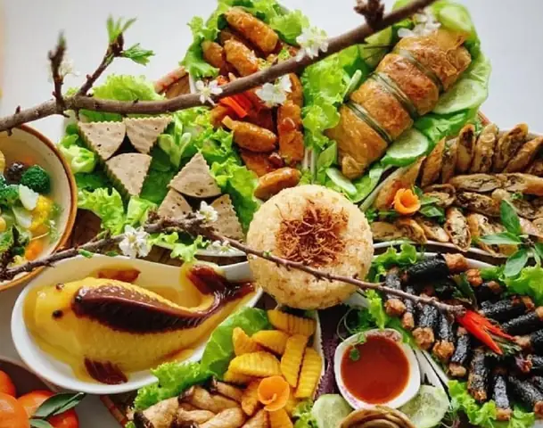 Mâm Cỗ Chay Cúng Ông Công Ông Táo Hút Khách, Giá Từ Vài Trăm ...