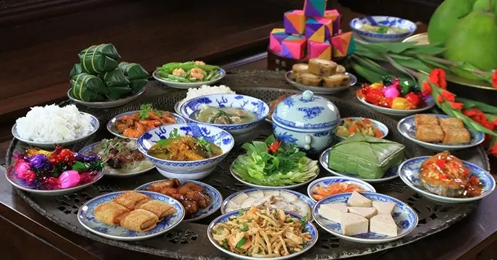 Mâm Cơm Cúng Tất Niên 30 Tết Ở 3 Miền Có Gì Khác Nhau?