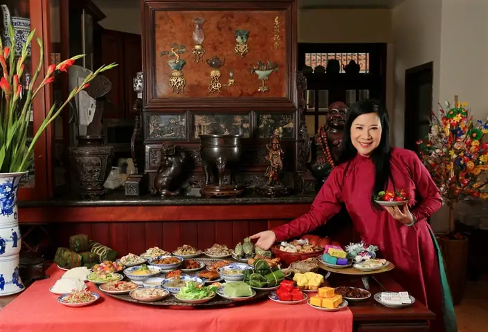 Cẩm Nang 3 Miền: Khám Phá Vẻ Đẹp Văn Hóa Trong Mâm Cơm Cúng Ông Bà Tổ Tiên