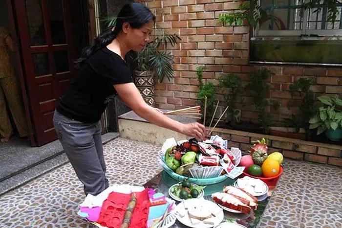 Chuẩn Bị Mâm Cỗ Cúng Cô Hồn Gồm Những Món Gì Đặc Biệt? - Báo ...