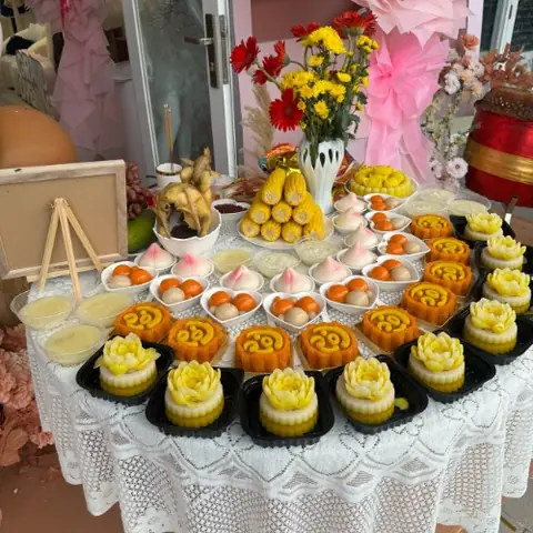 Cẩm Nang Chuẩn Bị Mâm Cúng Khai Trương Shop Quần Áo Đầy Đủ Và Ý Nghĩa