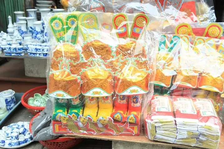 Mâm Cúng Táo Quân: Cẩm Nang Chuẩn Xác Dành Cho Gia Đình Việt