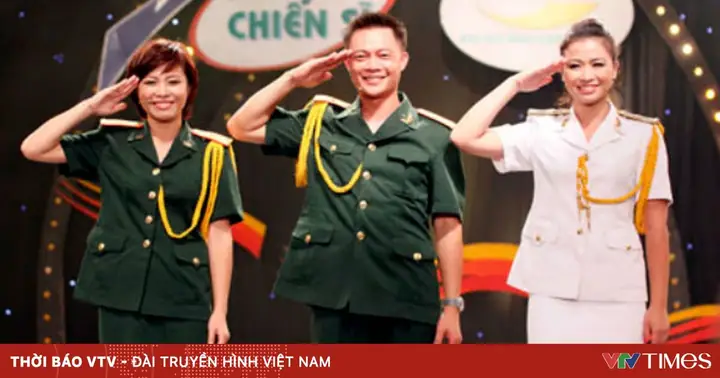 Trang Phục Mc "chúng Tôi Là Chiến Sỹ": Chuyện Chưa Kể