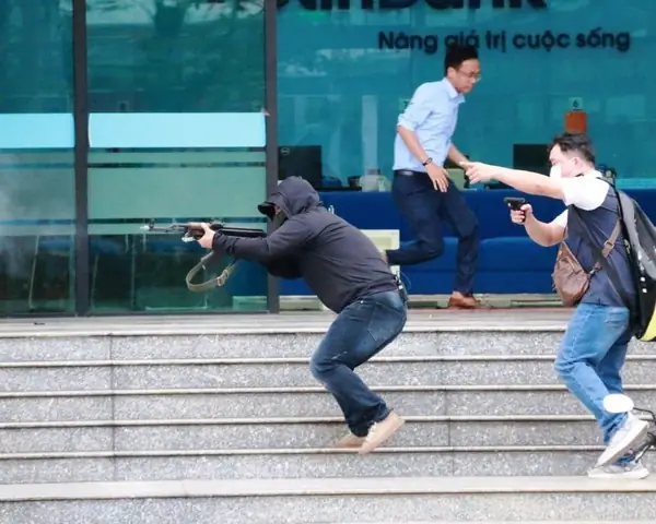 Giải Mã Giấc Mơ Bị Cướp: Điềm Báo Gì Và Những Con Số May Mắn Liên Quan