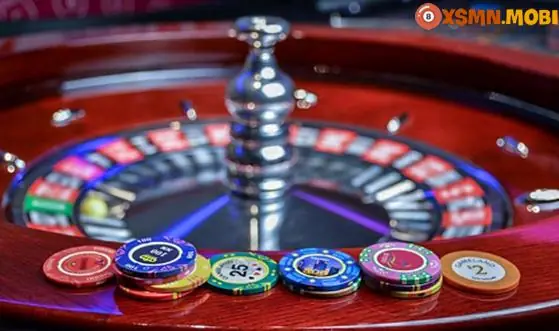 Giải Mã Giấc Mơ Thấy Đánh Bài: Điềm Báo Gì Và Những Con Số May Mắn Liên Quan