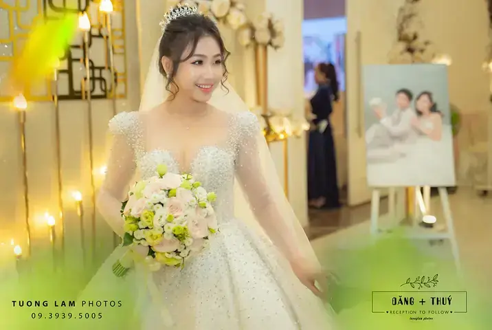 Giải Mã Giấc Mơ Thấy Ảnh Cưới Của Mình: Điềm Báo Gì Và Ý Nghĩa Sâu Xa