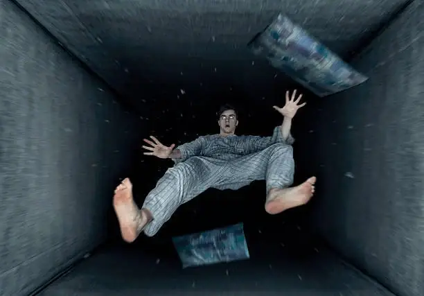 Giải Mã Giấc Mơ Thấy Con Ngã Từ Trên Cao: Góc Nhìn Khoa Học Và Tâm Linh