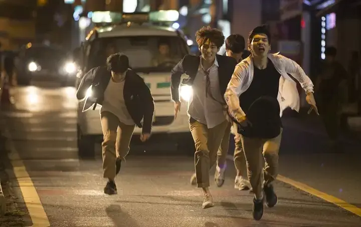 Giải Mã Giấc Mơ Thấy Chạy Trốn Cùng Người Yêu: Ý Nghĩa Tâm Linh Và Thông Điệp Thực Tế