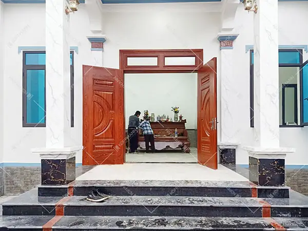 Giải Mã Chi Tiết Ý Nghĩa Giấc Mơ Thấy Cửa Nhà Bị Phá: Điềm Báo Gì Và Con Số May Mắn