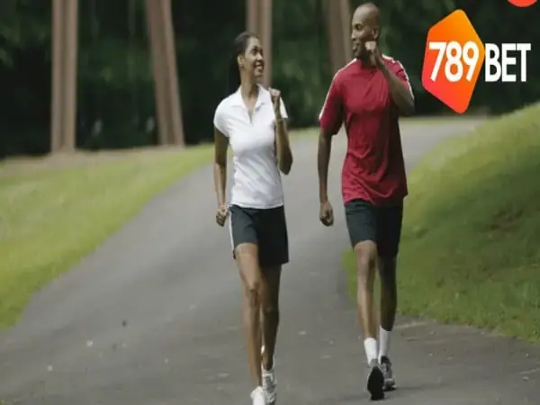 Giải Mã Ý Nghĩa Giấc Mơ Thấy Mình Đi Bộ Và Các Con Số May Mắn