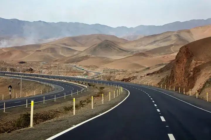 Giải Mã Giấc Mơ Thấy Mình Đi Bộ Lên Dốc: Ý Nghĩa Tâm Linh Và Tâm Lý