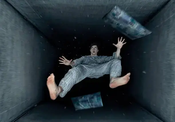 Giải Mã Giấc Mơ Thấy Mình Nhảy Từ Trên Cao Xuống: Thông Điệp Từ Tiềm Thức