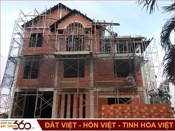 Giải Mã Ý Nghĩa Khi Mơ Thấy Người Khác Xây Nhà Và Con Số May Mắn