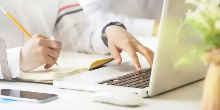 Giải Mã Giấc Mơ Thấy Người Mình Ghét Thích Mình: Thông Điệp Từ Vô Thức