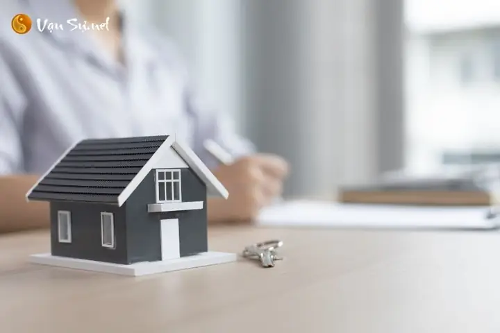 Mơ Thấy Nhà Đẹp Của Người Khác: Giải Mã Chi Tiết Điềm Báo & Con Số May Mắn