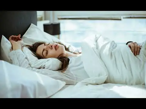 Giải Mã Giấc Mơ Thấy Quan Hệ Với Người Âm: Điềm Báo Gì Và Các Tình Huống Cụ Thể