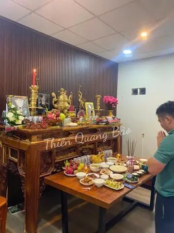 Giải Mã Giấc Mơ Thấy Ra Nghĩa Địa Thắp Hương: Điềm Báo Gì Và Nên Đánh Con Số Nào?