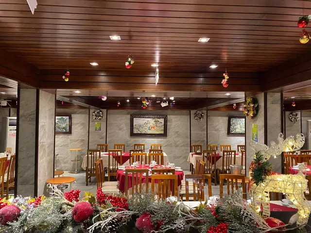 Khám Phá Không Gian Tổ Chức Tiệc Tại Nhà Hàng Phì Lũ