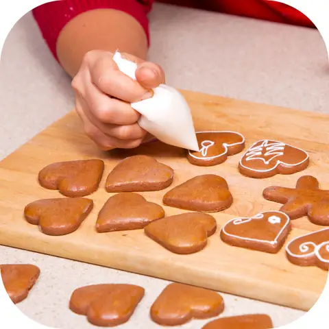 Cách Làm Bánh Quy Gừng Thơm Ngon, Hoàn Hảo Cho Tiệc Giáng Sinh ...