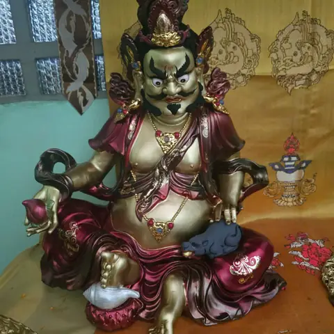 Top 5 Tiêu Chí Lựa Chọn Đồ Thờ Cúng Bằng Đồng Chất Lượng, Phù Hợp Phong Thủy