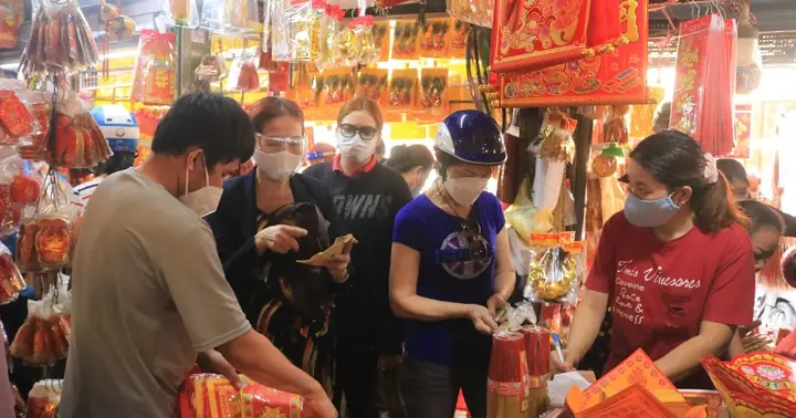 Người Sài Gòn Mua Đồ Đưa Ông Táo Ngày 23 Tháng Chạp, 'chợ Cõi ...